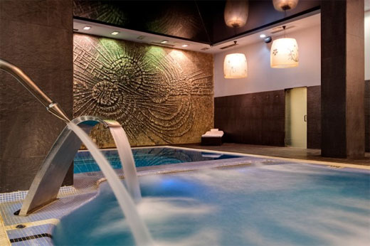 Caroli Health Club