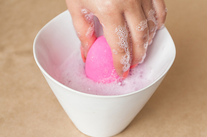 Cuidado de brochas, pinceles y esponjas de maquillaje