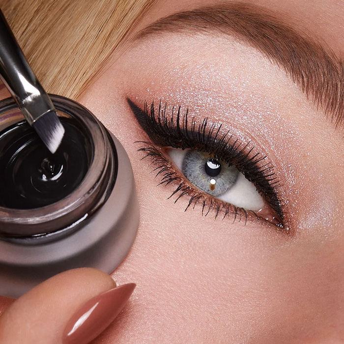Eyeliner, el trazador de miradas