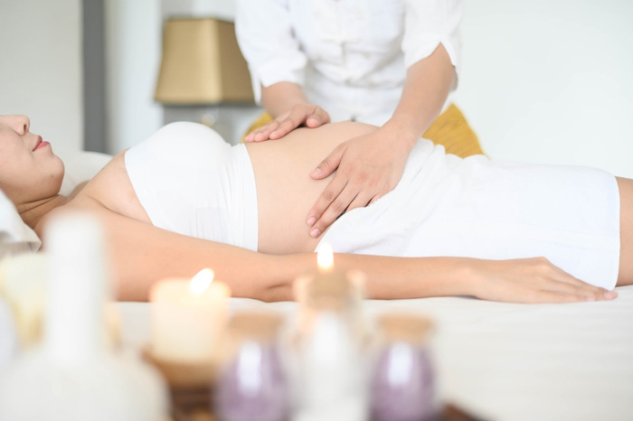 MASAJE PRENATAL