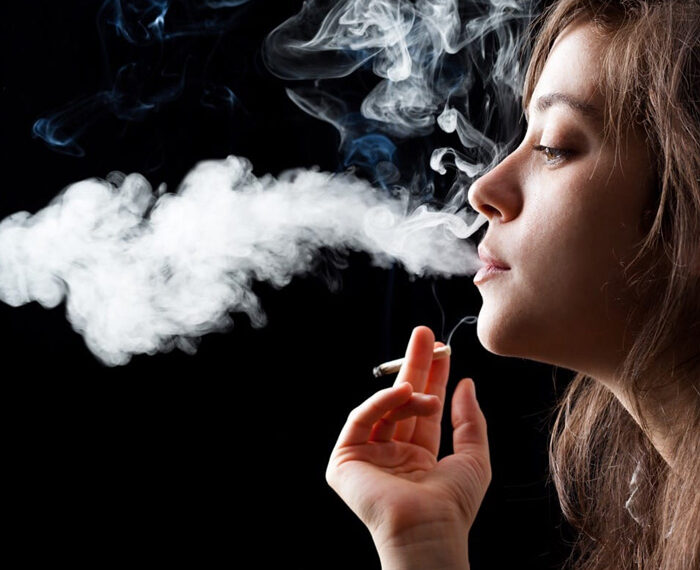 El fumar afecta la elasticidad de la piel