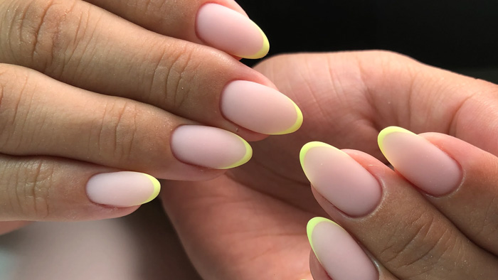 FRENCH NAILS
